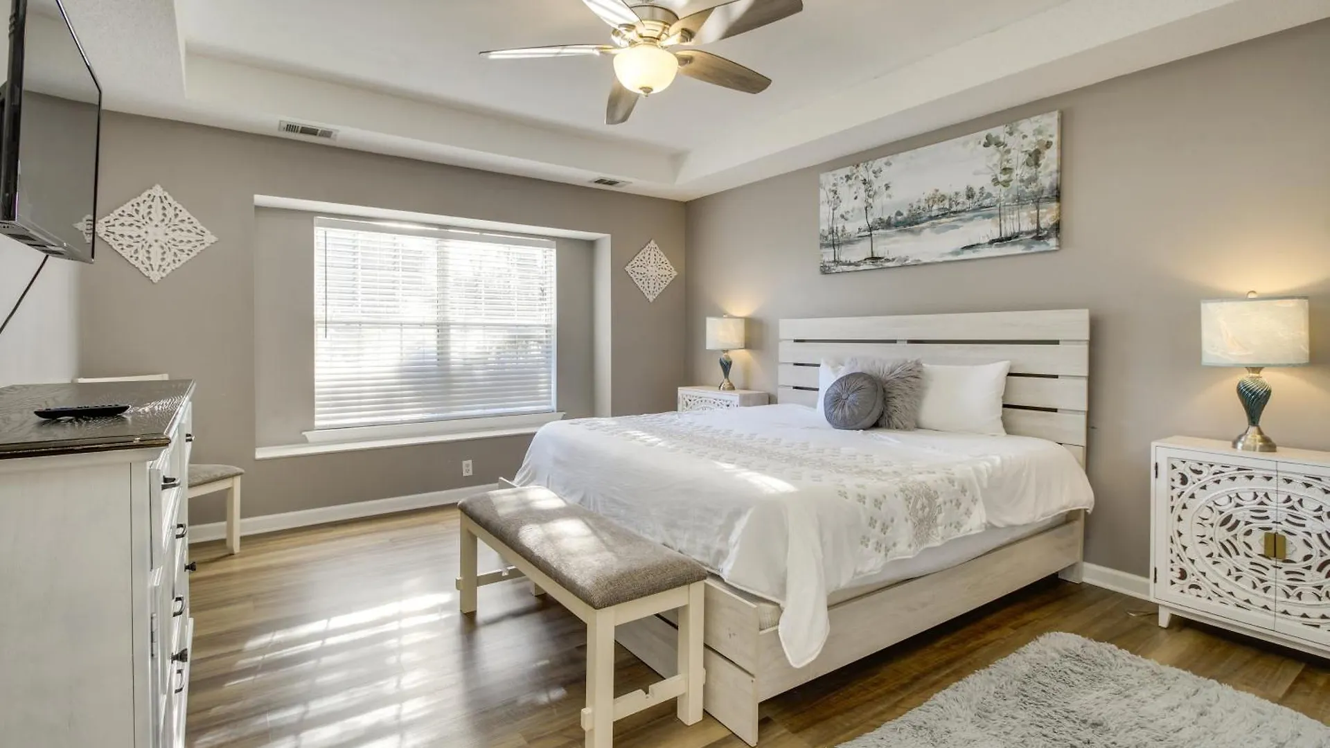 Pet-Friendly Savannah Gem - 12 Mi To Tybee Island! Apartment
